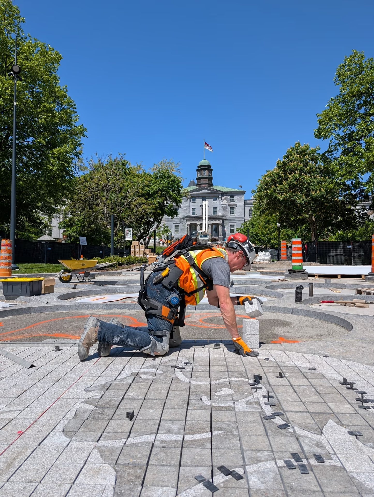 BioLift Back-Support Exoskeleton | Wearable Lift Support for Trades, Construction & Industrial Crews