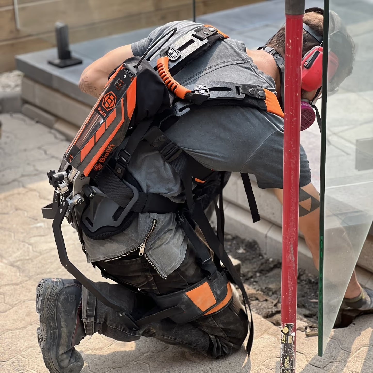 BioLift Back-Support Exoskeleton | Wearable Lift Support for Trades, Construction & Industrial Crews