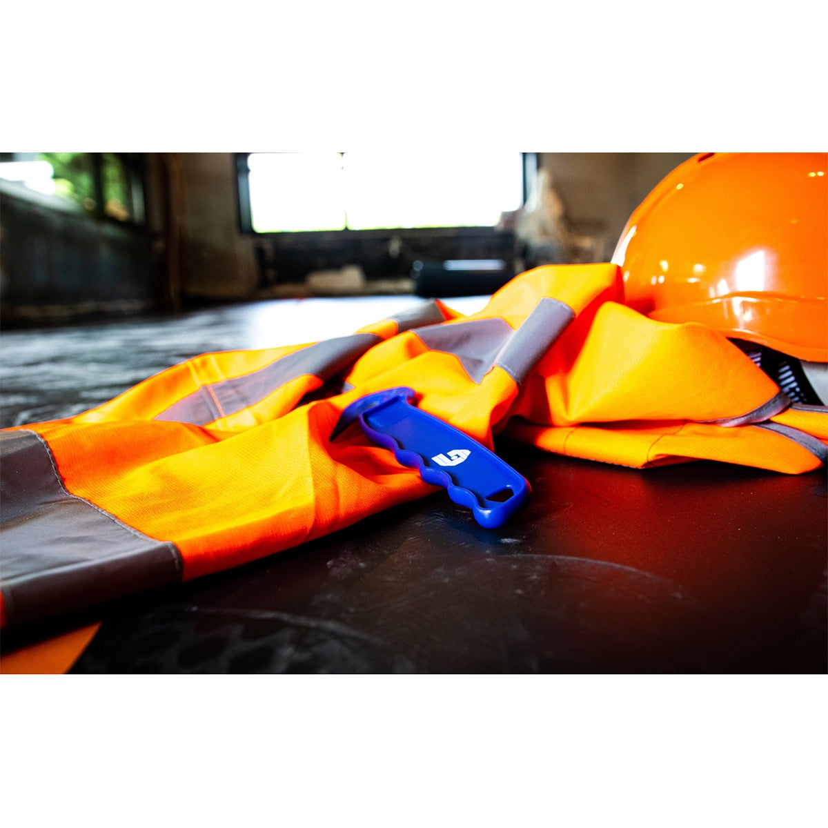 V-PRO Temporary Floor Protection Board 49.2in X 131.2ft (Covers 538 sq. ft.)