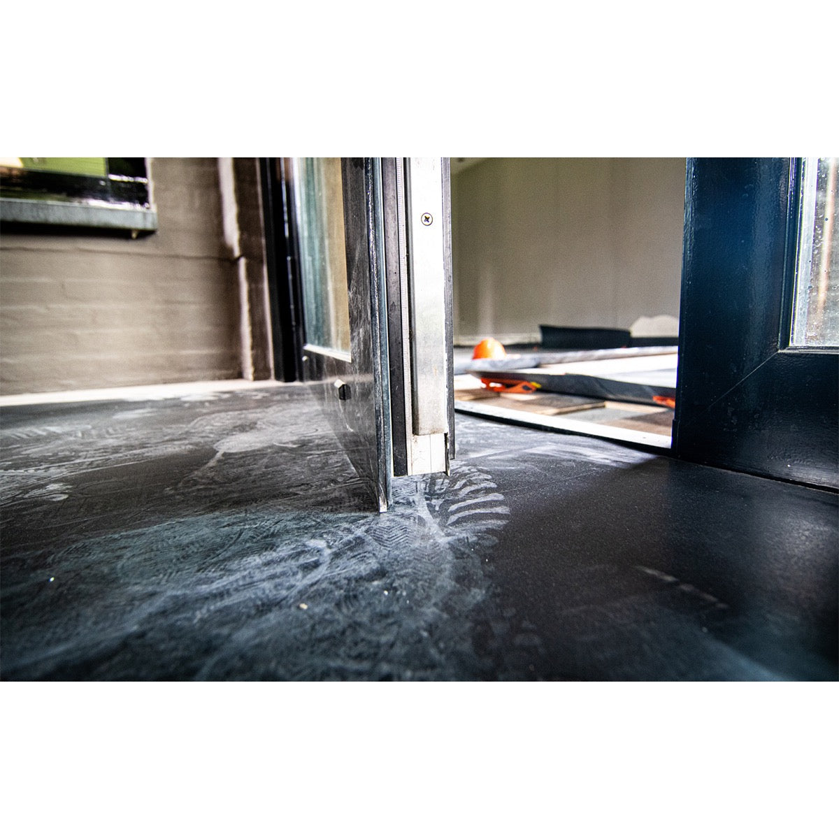 V-PRO Temporary Floor Protection Board 49.2in X 131.2ft (Covers 538 sq. ft.)