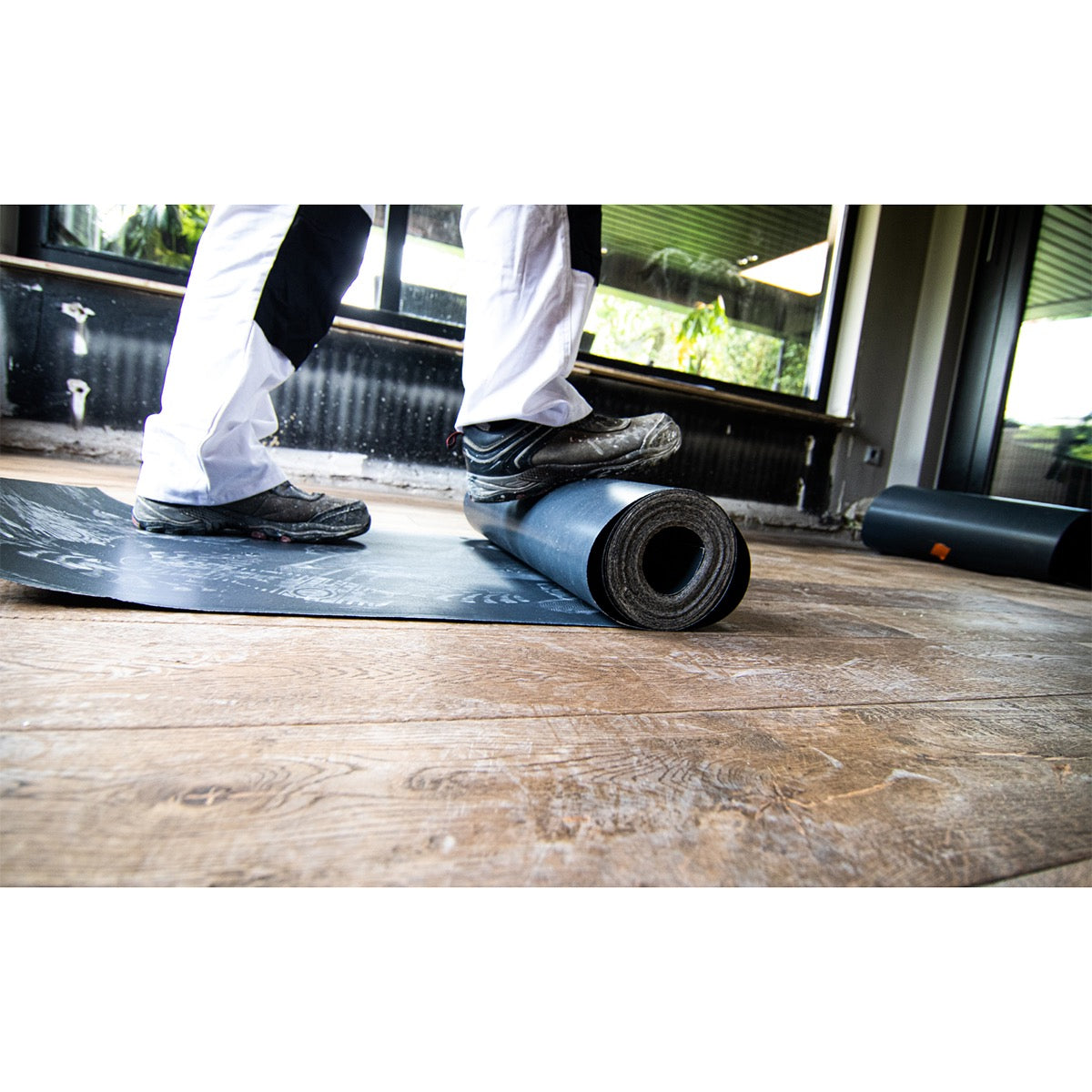 V-PRO Temporary Floor Protection Board 49.2in X 131.2ft (Covers 538 sq. ft.)